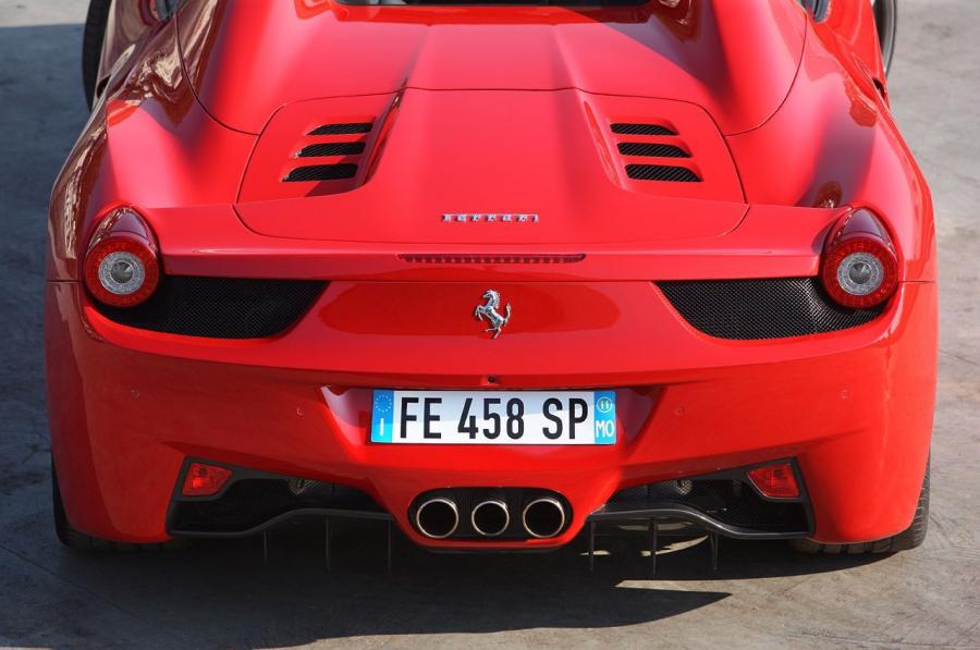  Ferrari 458 Spider 2012 года  (фото 94 из 136)